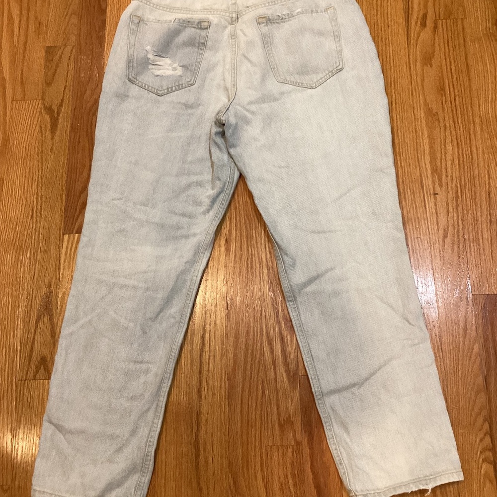 Light Washed Size 8 Jeans - Picture 3 of 3